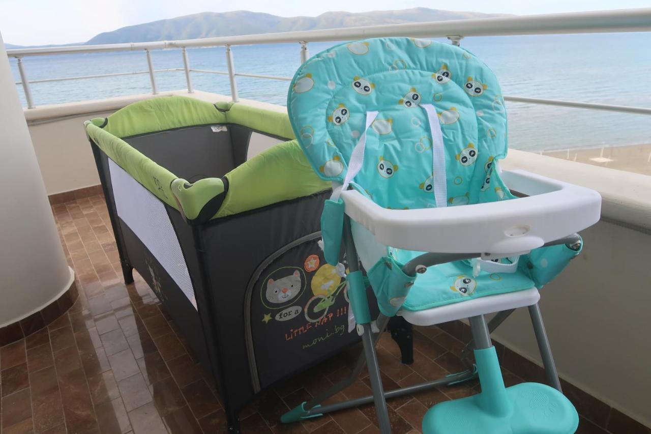 On The Beach Vlorë Exterior foto